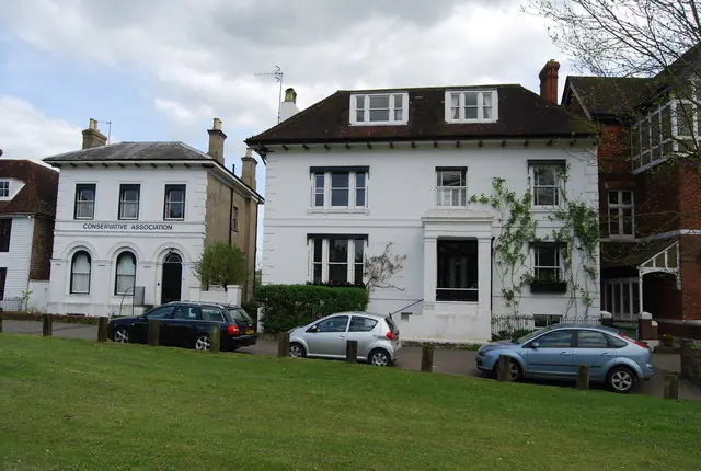 Victorian Villas, London Rd - geograph.org.uk - 1287645