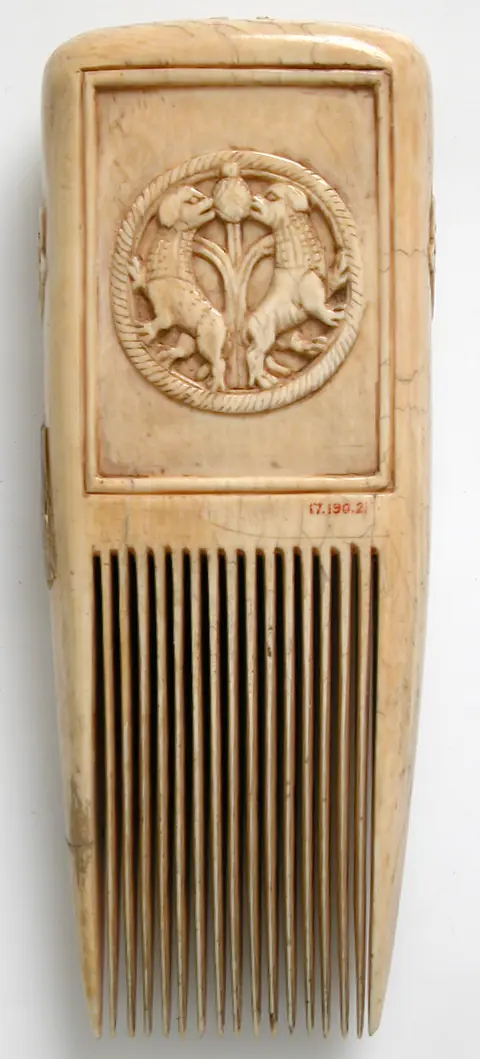 Comb