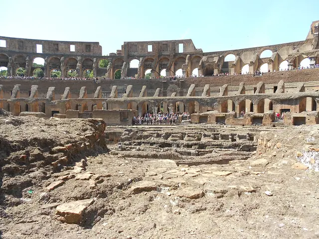 Colosseum (interior) 2016