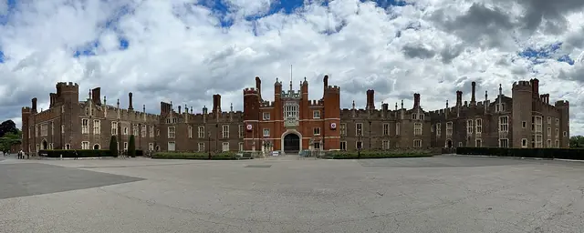 Hampton Court, Tudor sections