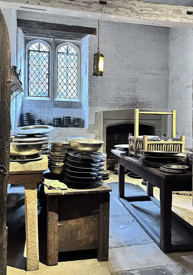Tudor kitchen, Hampton Court Palace -9